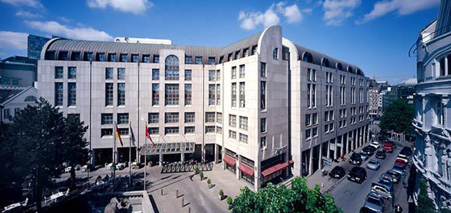 Granite Cladding of the Marriott Hotel in Hamburg, Germany)